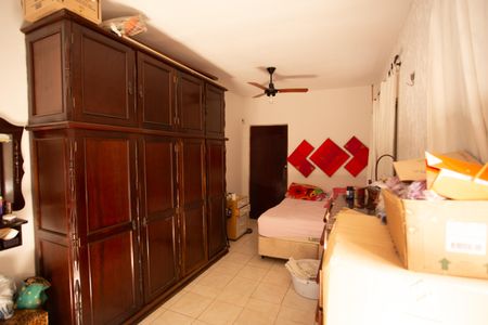 Casa à venda com 141m², 4 quartos e 2 vagasQuarto 2