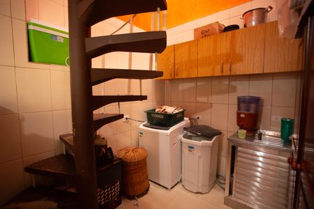 Casa à venda com 141m², 4 quartos e 2 vagasÁrea de Serviço