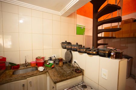 Casa à venda com 141m², 4 quartos e 2 vagasCozinha