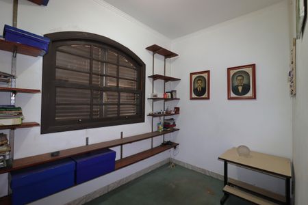 Casa à venda com 255m², 5 quartos e 2 vagasQuarto 2