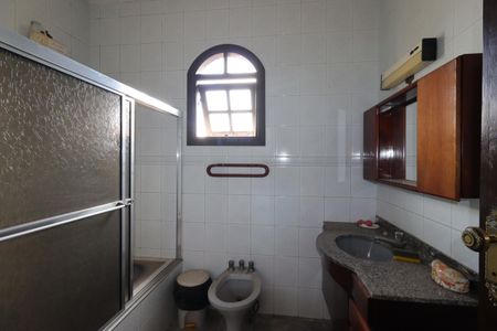 Casa à venda com 255m², 5 quartos e 2 vagasBanheiro Social 1