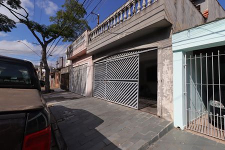 Casa à venda com 255m², 5 quartos e 2 vagasFachada