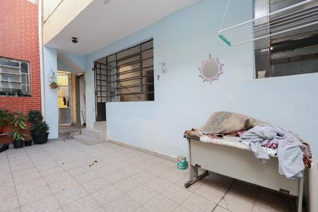 Casa à venda com 200m², 5 quartos e sem vaga Casa à venda com 200m², 5 quartos e sem vagaQuintal