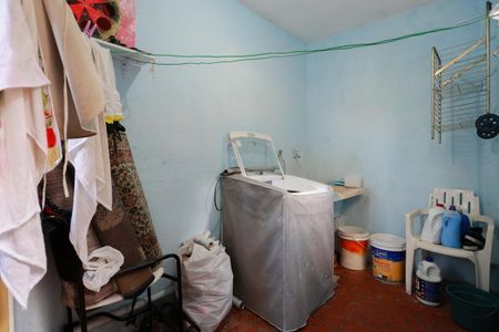 Casa à venda com 200m², 5 quartos e sem vaga Casa à venda com 200m², 5 quartos e sem vagaÁrea de serviço