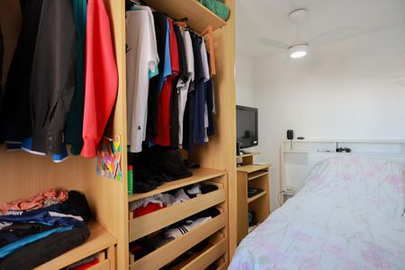 Casa à venda com 200m², 5 quartos e sem vaga Casa à venda com 200m², 5 quartos e sem vagaQuarto 2