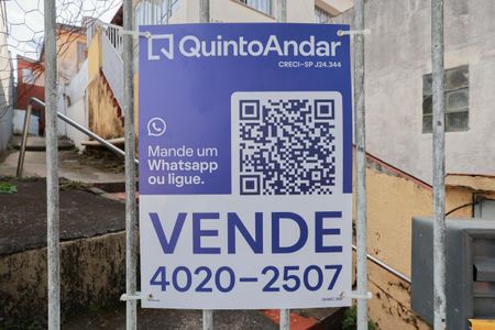 Casa à venda com 200m², 5 quartos e sem vaga Casa à venda com 200m², 5 quartos e sem vagaPlaquinha