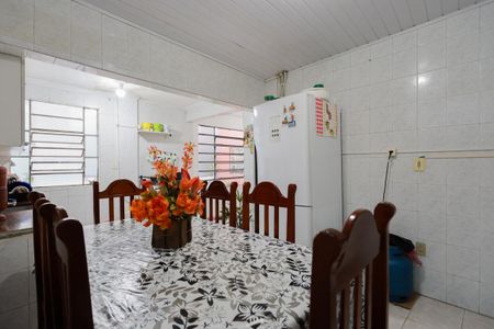 Casa à venda com 200m², 5 quartos e sem vaga Casa à venda com 200m², 5 quartos e sem vagaCozinha