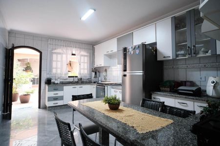 Apartamento à venda com 253m², 5 quartos e 2 vagasCozinha