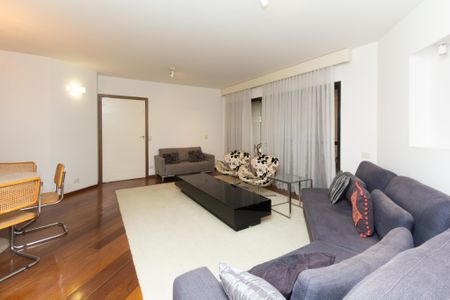 Apartamento à venda com 142m², 4 quartos e 3 vagas Apartamento à venda com 142m², 4 quartos e 3 vagasSala