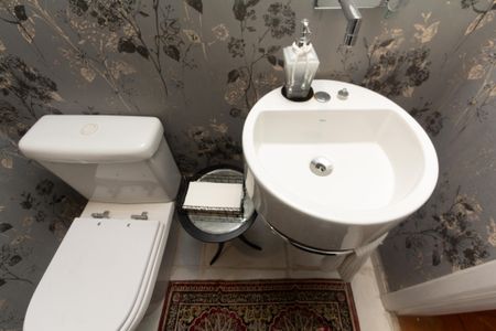 Apartamento à venda com 142m², 4 quartos e 3 vagas Apartamento à venda com 142m², 4 quartos e 3 vagasLavabo