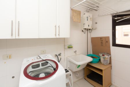 Apartamento à venda com 142m², 4 quartos e 3 vagas Apartamento à venda com 142m², 4 quartos e 3 vagasÁrea de Serviço