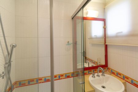 Apartamento à venda com 142m², 4 quartos e 3 vagas Apartamento à venda com 142m², 4 quartos e 3 vagasBanheiro da Suíte 2