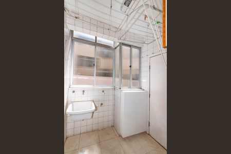 Apartamento à venda com 75m², 3 quartos e 1 vagaÁrea de Serviço