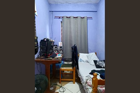 Casa à venda com 250m², 1 quarto e 4 vagasQuarto de Serviço