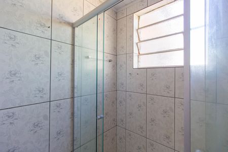 Casa para alugar com 120m², 2 quartos e 1 vaga Casa para alugar com 120m², 2 quartos e 1 vagaBanheiro