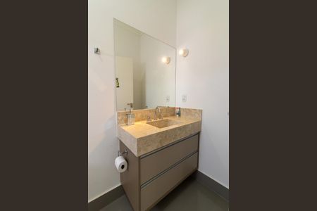 Casa à venda com 250m², 4 quartos e 4 vagas Casa à venda com 250m², 4 quartos e 4 vagasBanheiro da Suíte 2