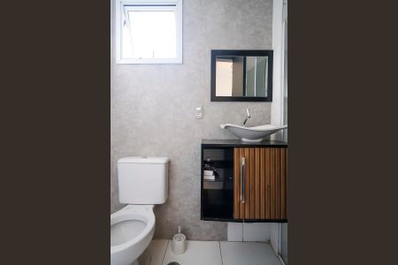 Apartamento à venda com 71m², 2 quartos e 2 vagasBanheiro da suíte