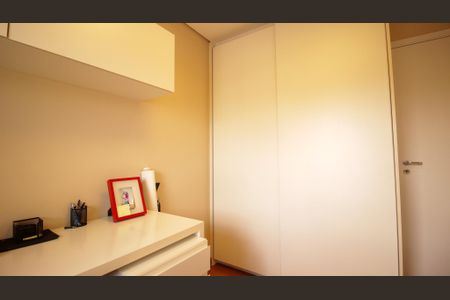 Apartamento à venda com 120m², 3 quartos e 2 vagasQuarto 1