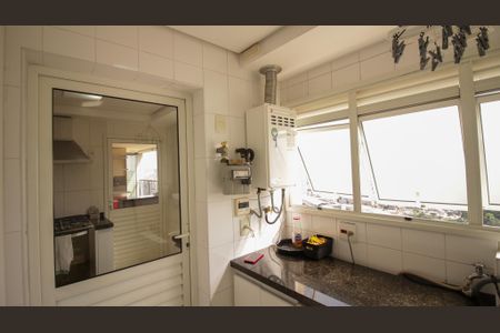 Apartamento à venda com 120m², 3 quartos e 2 vagasÁrea de Serviço