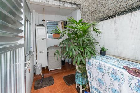 Apartamento à venda com 70m², 2 quartos e 1 vagaÁrea de Serviço