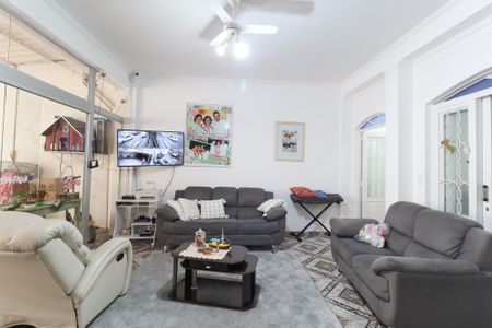 Casa à venda com 203m², 5 quartos e 6 vagasSala / Cozinha 1