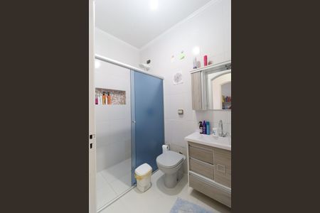 Casa à venda com 203m², 5 quartos e 6 vagasBanheiro 2 Casa 2