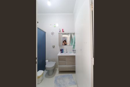 Casa à venda com 203m², 5 quartos e 6 vagasBanheiro 2 Casa 2