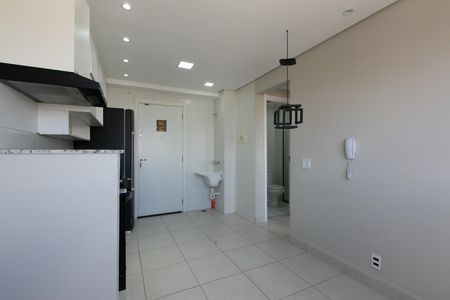 Apartamento para alugar com 32m², 2 quartos e sem vaga Apartamento para alugar com 32m², 2 quartos e sem vagaSala / Cozinha