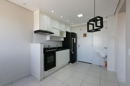 Apartamento para alugar com 32m², 2 quartos e sem vaga Apartamento para alugar com 32m², 2 quartos e sem vagaSala / Cozinha