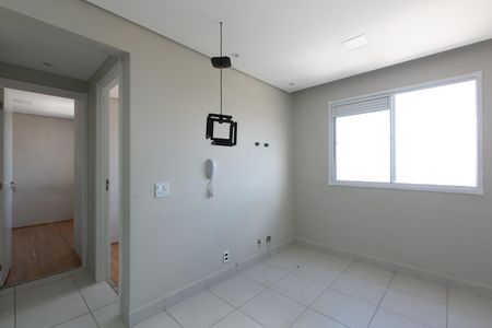 Apartamento para alugar com 32m², 2 quartos e sem vaga Apartamento para alugar com 32m², 2 quartos e sem vagaSala / Cozinha