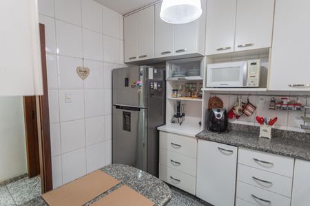 Apartamento para alugar com 94m², 3 quartos e 2 vagas Apartamento para alugar com 94m², 3 quartos e 2 vagasCozinha