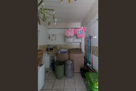 Casa à venda com 300m², 2 quartos e 5 vagas Casa à venda com 300m², 2 quartos e 5 vagasÁrea de Serviço