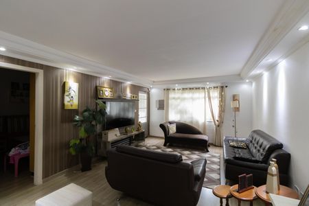 Casa à venda com 300m², 2 quartos e 5 vagas Casa à venda com 300m², 2 quartos e 5 vagasSala