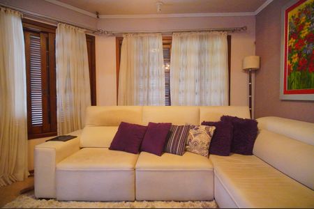 Casa à venda com 350m², 2 quartos e 5 vagasSala