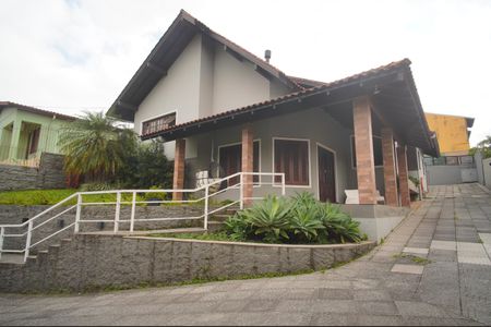 Casa à venda com 350m², 2 quartos e 5 vagasQuintal