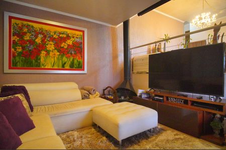 Casa à venda com 350m², 2 quartos e 5 vagasSala