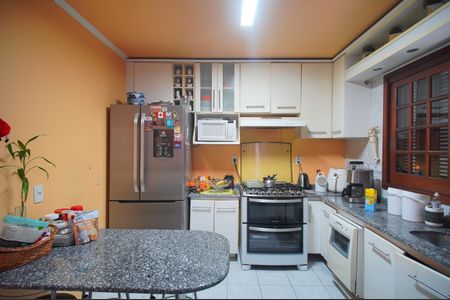 Casa à venda com 350m², 2 quartos e 5 vagasCozinha