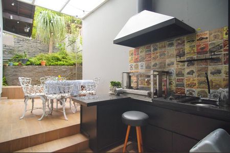 Casa à venda com 350m², 2 quartos e 5 vagasEspaço Gourmet