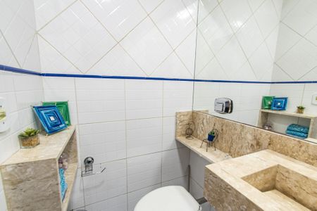 Apartamento à venda com 200m², 6 quartos e 1 vagaBanheiro de Serviço