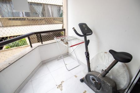 Apartamento para alugar com 81m², 2 quartos e sem vaga Apartamento para alugar com 81m², 2 quartos e sem vagaSacada