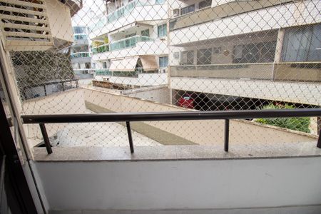 Apartamento para alugar com 81m², 2 quartos e sem vaga Apartamento para alugar com 81m², 2 quartos e sem vagaSacada