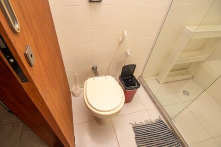 Apartamento para alugar com 81m², 2 quartos e sem vaga Apartamento para alugar com 81m², 2 quartos e sem vagaBanheiro quarto 1