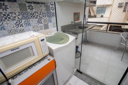 Apartamento para alugar com 81m², 2 quartos e sem vaga Apartamento para alugar com 81m², 2 quartos e sem vagaÁrea de Serviço