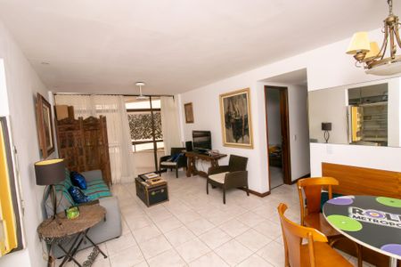 Apartamento para alugar com 81m², 2 quartos e sem vaga Apartamento para alugar com 81m², 2 quartos e sem vagaSala
