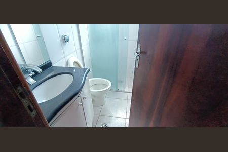 Casa à venda com 180m², 2 quartos e 2 vagasBanheiro