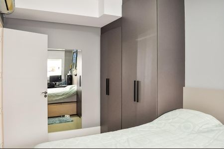 Casa de condomínio à venda com 265m², 3 quartos e 2 vagasQuarto