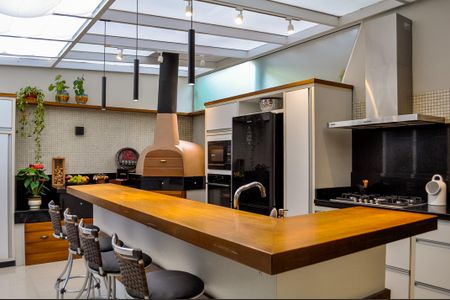 Casa de condomínio à venda com 265m², 3 quartos e 2 vagasCozinha