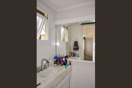 Casa de condomínio à venda com 265m², 3 quartos e 2 vagasSuíte 2 Banheiro