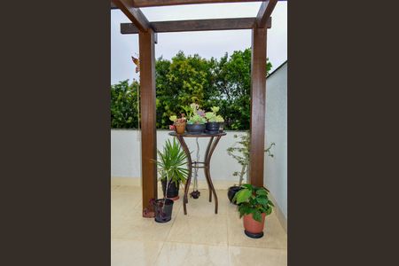 Casa de condomínio à venda com 265m², 3 quartos e 2 vagasCobertura