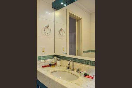 Casa de condomínio à venda com 265m², 3 quartos e 2 vagasSuíte 1 Banheiro